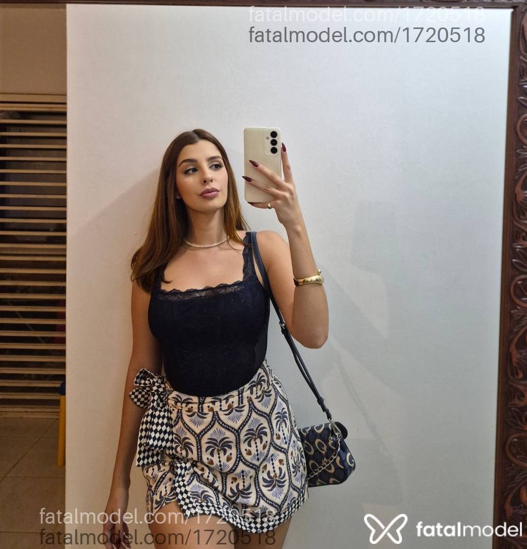 Acompanhante mulher ruiva (o) de olhos pretos em Dourados - Suelen