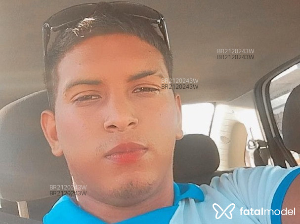 Acompanhante homem morena (o) de olhos castanhos em Fortaleza - Dragon