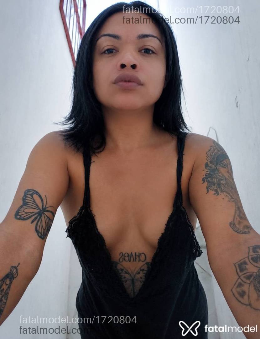 Acompanhante mulher trans com cabelo castanho de olhos castanhos - Jéssica