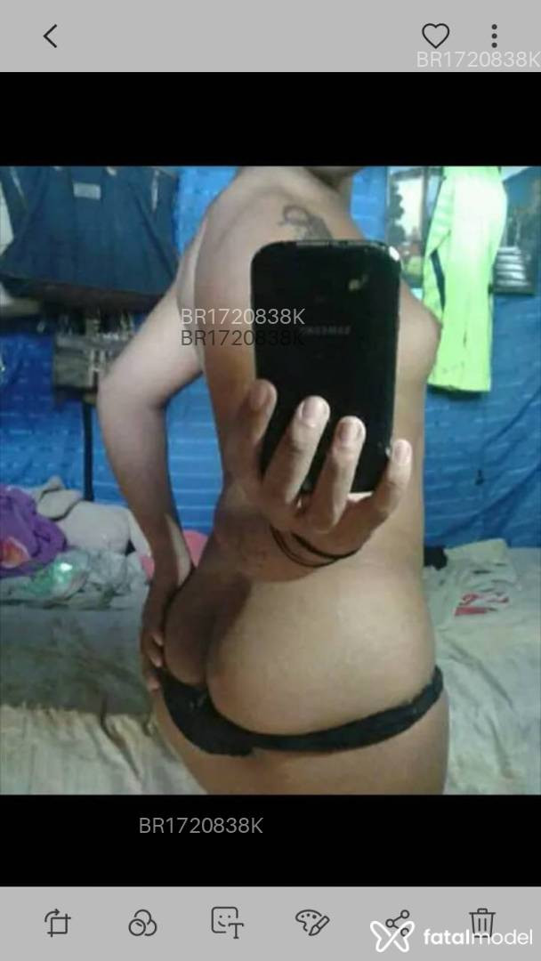 Acompanhante mulher trans morena (o) de olhos castanhos em Virtual - Layla Silva