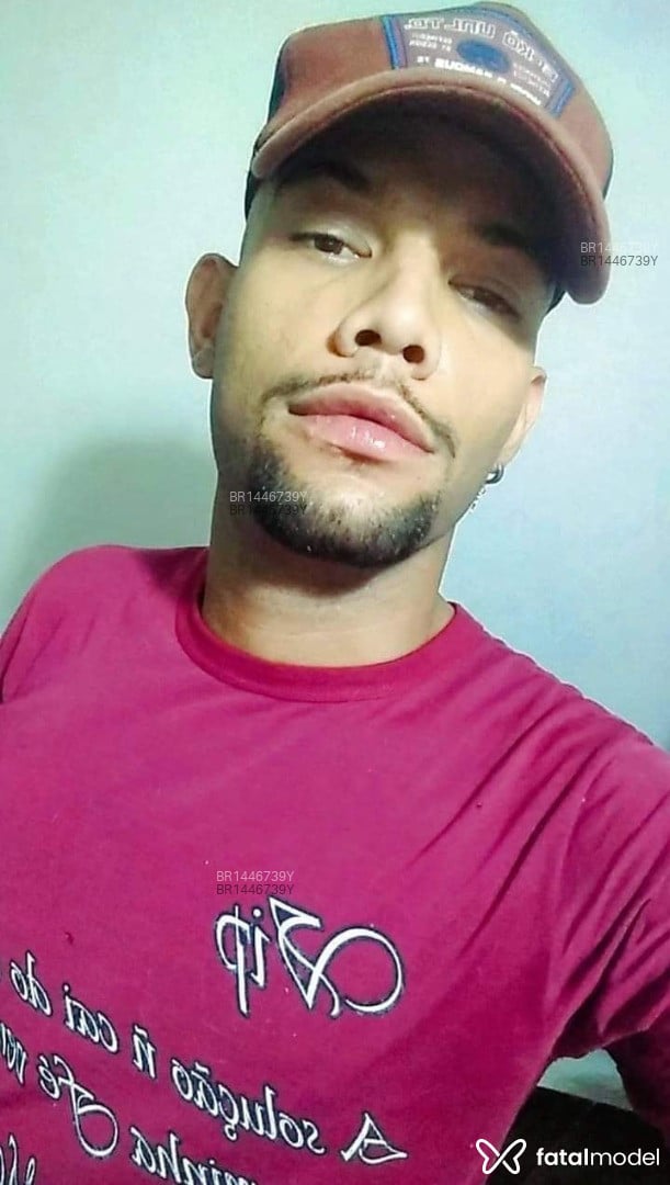 Acompanhante homem sem cabelo de olhos castanhos em Araçatuba - Matheus Mirela