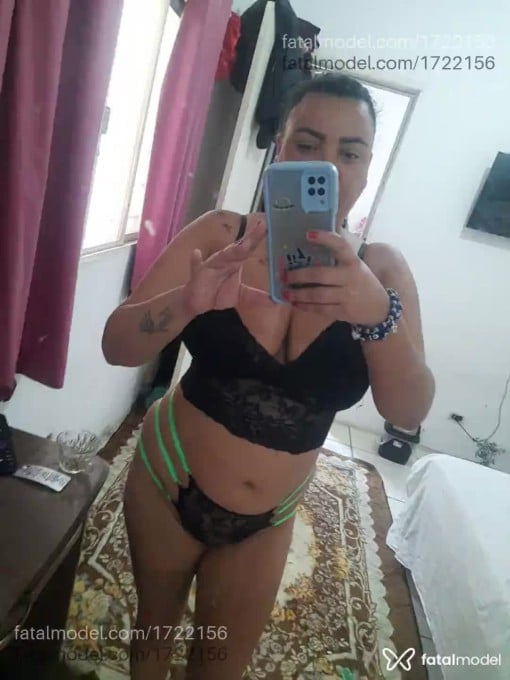Acompanhante mulher morena (o) de olhos castanhos - VIVIANE BUENO