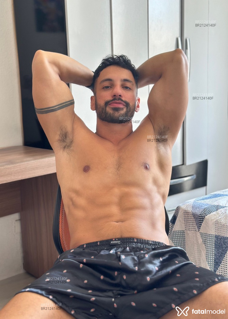 Acompanhante homem morena (o) de olhos castanhos em São Paulo - Leo Avt