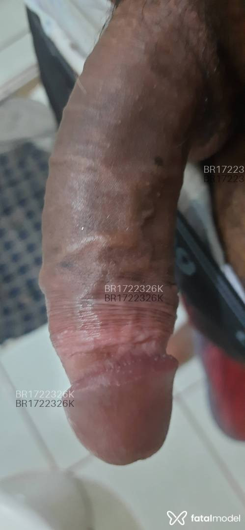 Acompanhante homem morena (o) de olhos castanhos em Governador Valadares - Denver