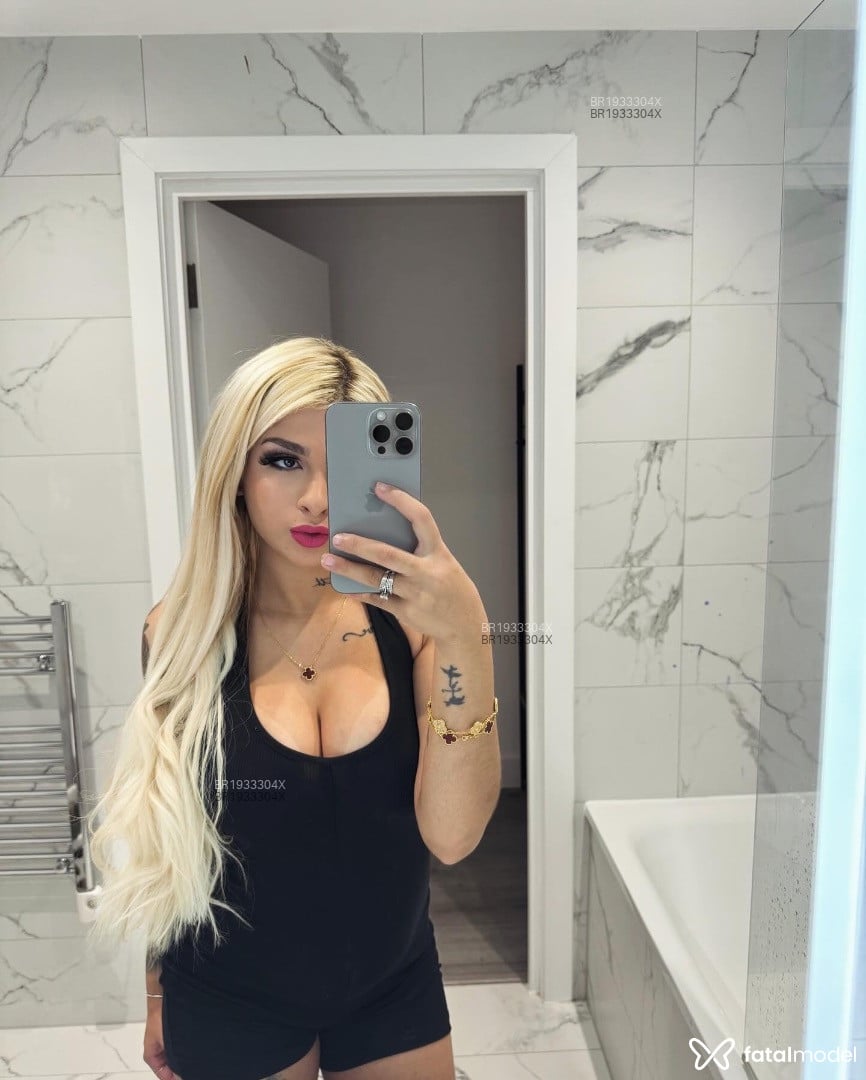 Acompanhante mulher loira (o) de olhos castanhos em São Paulo - Bia