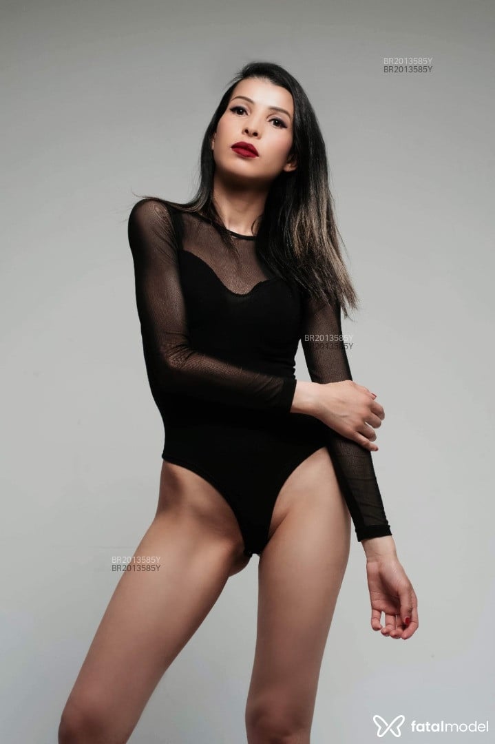 Acompanhante mulher morena (o) de olhos castanhos em São Paulo Acompanhante mulher morena (o) de olhos castanhos em São Paulo - Bianca