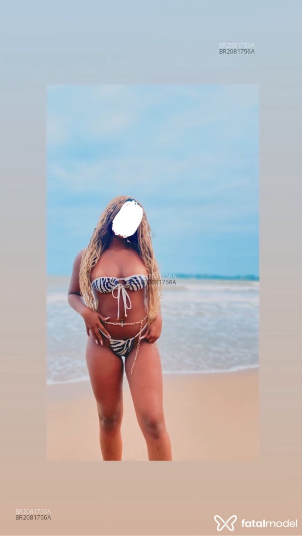 Acompanhante mulher com cabelo castanho de olhos castanhos em Anchieta - Julia Ribeiro