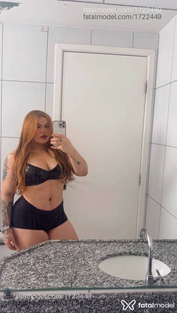 Acompanhante mulher ruiva (o) de olhos mel - Sara Muniz