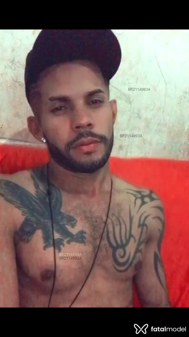 Acompanhante homem morena (o) de olhos pretos em Goiânia - Victor