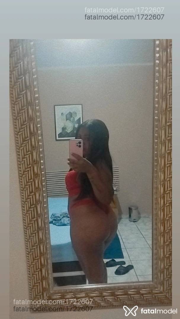 Acompanhante mulher morena (o) de olhos castanhos - Larissa Garcia