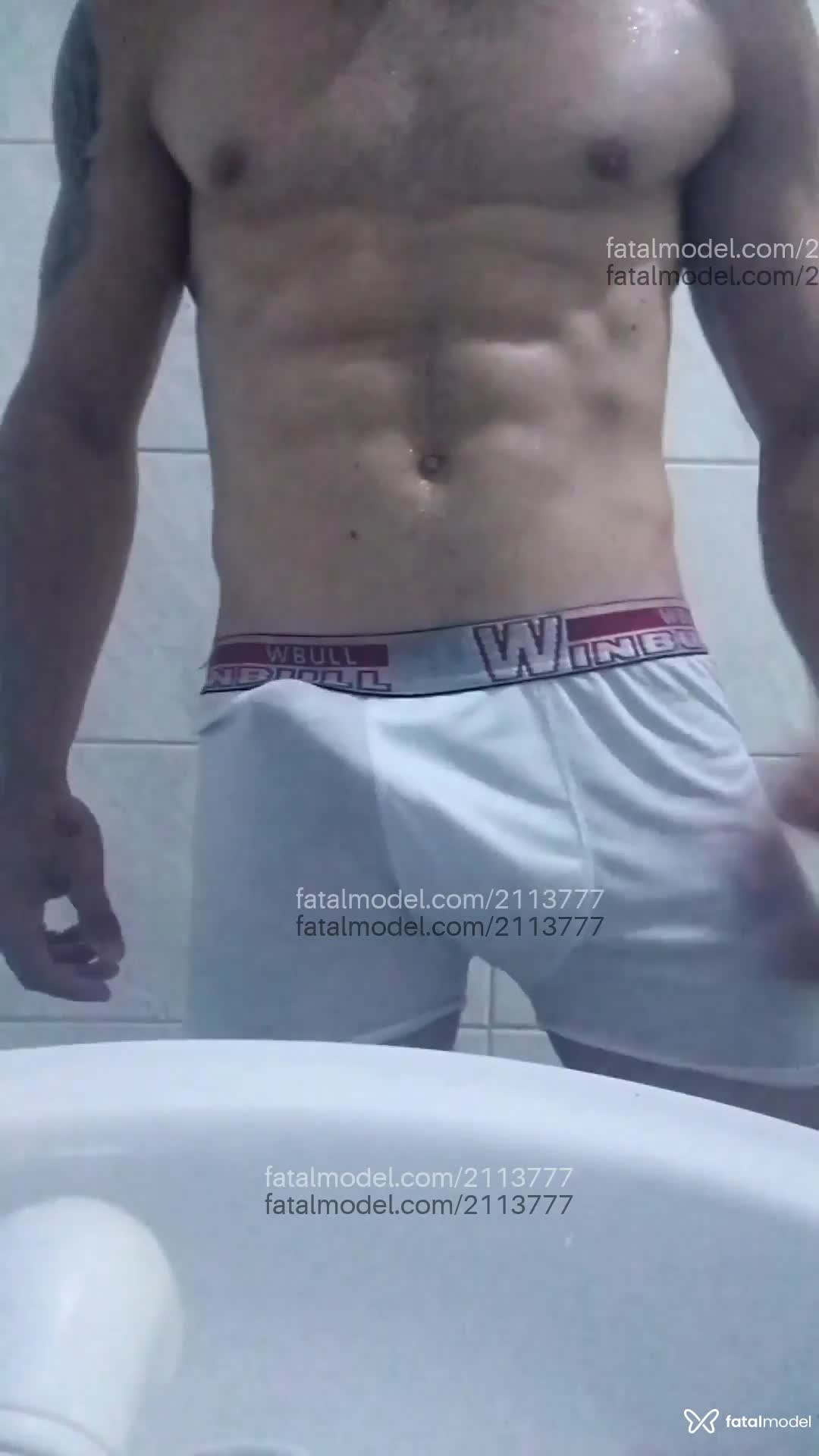 Acompanhante homem com cabelo castanho de olhos mel em Florianópolis - Thallyson