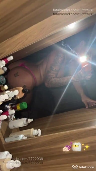 Acompanhante mulher trans loira (o) de olhos castanhos - Anny Silva