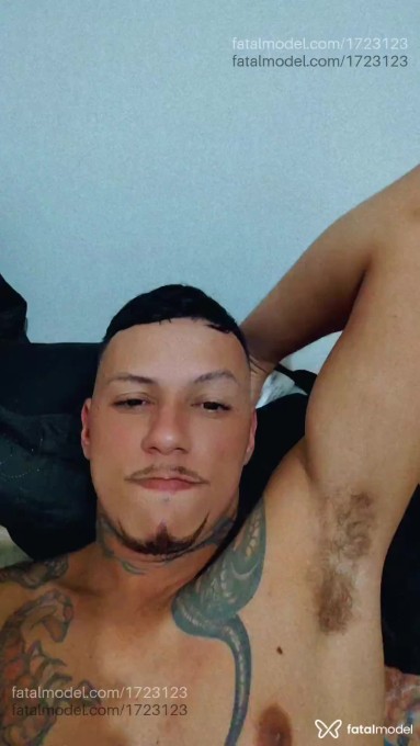 Acompanhante homem morena (o) de olhos castanhos - átila Andrad Acompanhante homem morena (o) de olhos castanhos - átila Andrad