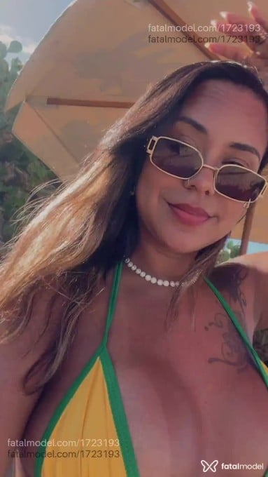 Acompanhante mulher morena (o) de olhos pretos em Salvador - Luna Barreto