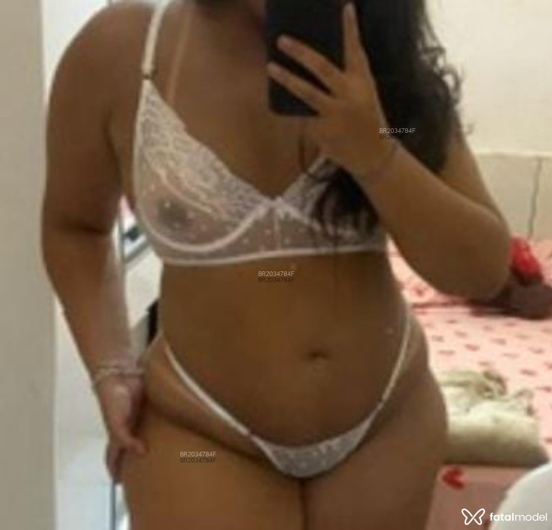 Acompanhante mulher morena (o) de olhos castanhos em Rio de Janeiro - Samantha Medeiros