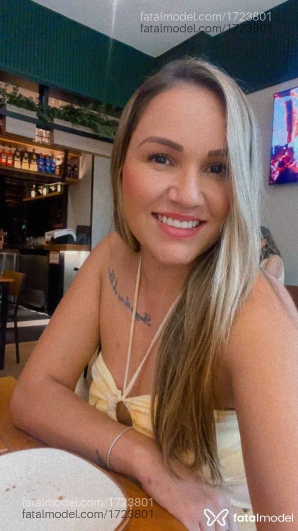Acompanhante mulher com cabelo castanho de olhos castanhos em Sete Lagoas - NatyFerraz