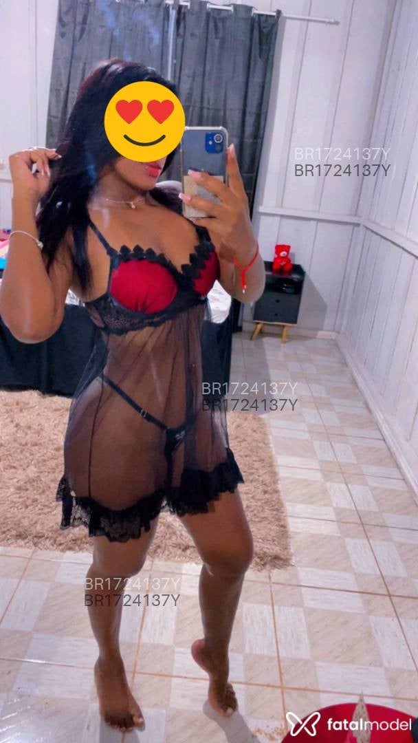 Acompanhante mulher morena (o) de olhos pretos em Juína - Morena