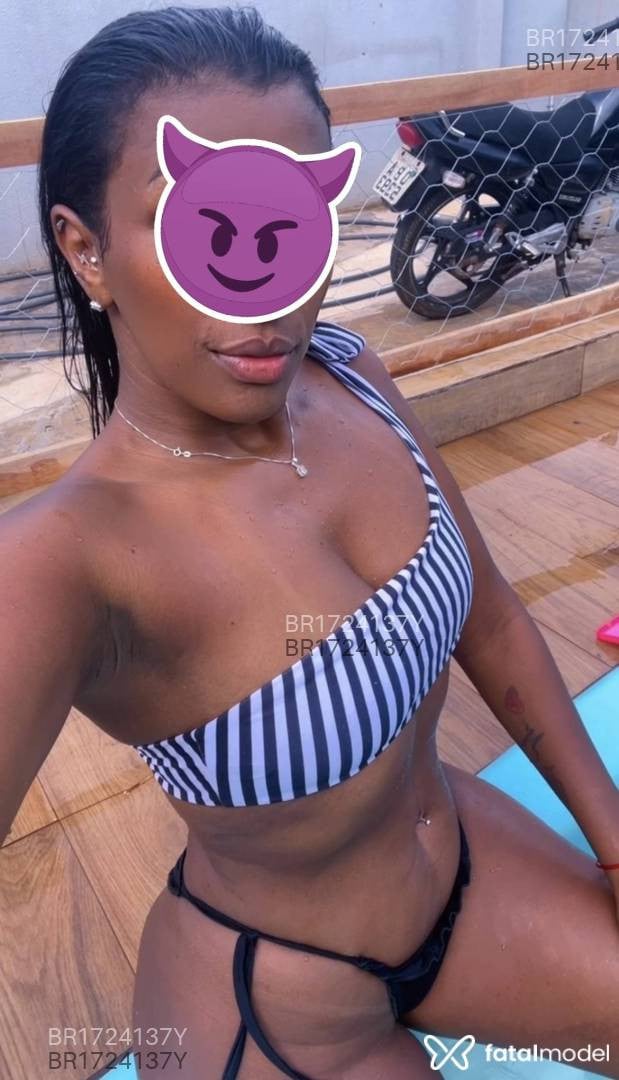 Acompanhante mulher morena (o) de olhos pretos em Juína - Morena