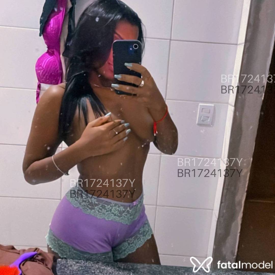 Acompanhante mulher morena (o) de olhos pretos em Juína - Morena