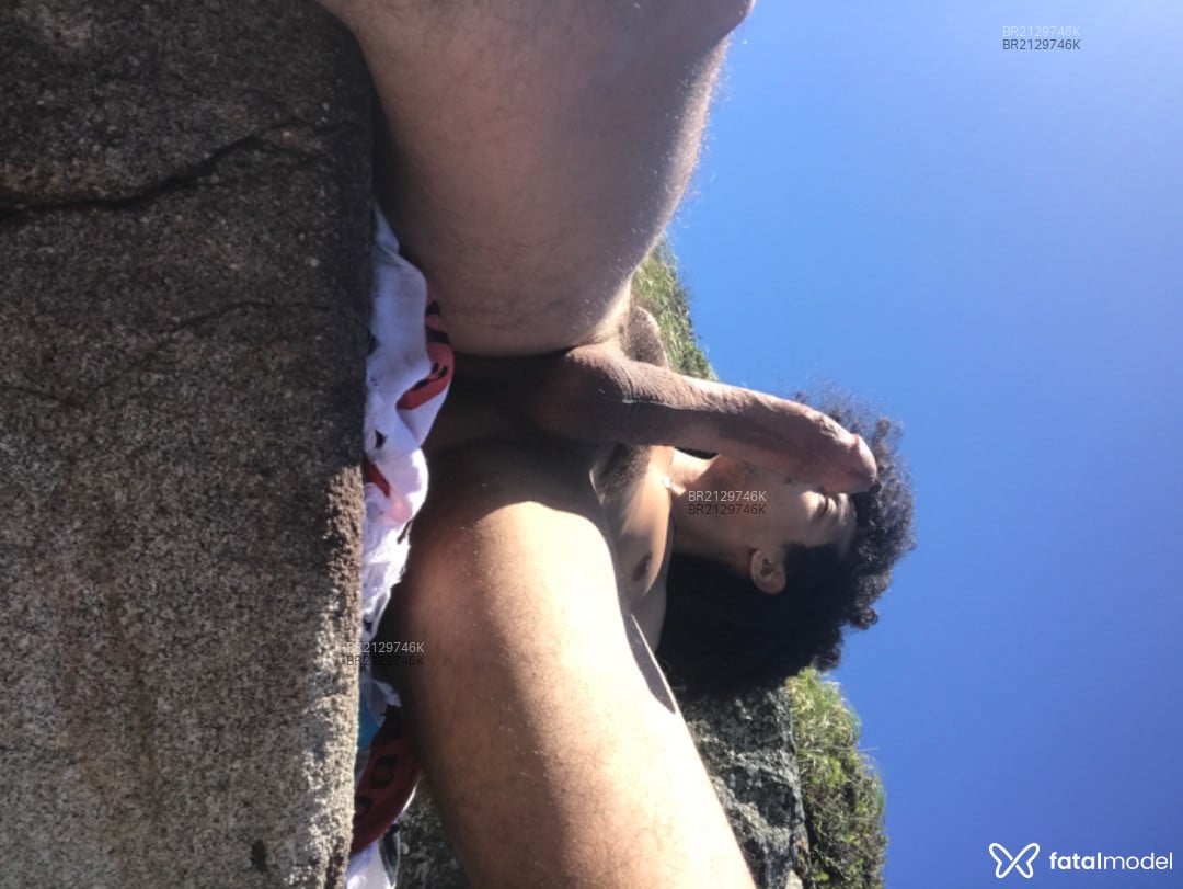 Acompanhante homem com cabelo castanho de olhos castanhos em Balneário Camboriú - Diego