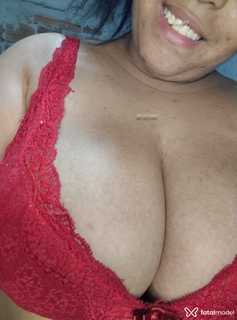 Acompanhante mulher morena (o) de olhos castanhos em Pelotas - Kevelinrodrigo