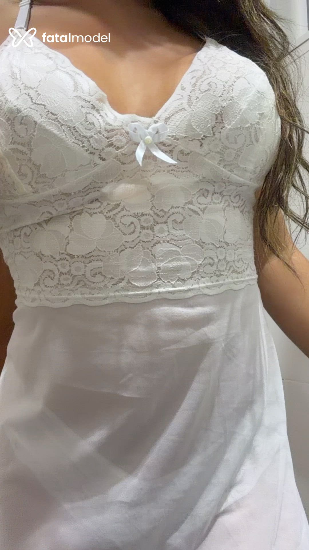Acompanhante mulher com cabelo castanho de olhos castanhos em Foz do Iguaçu - Elodie