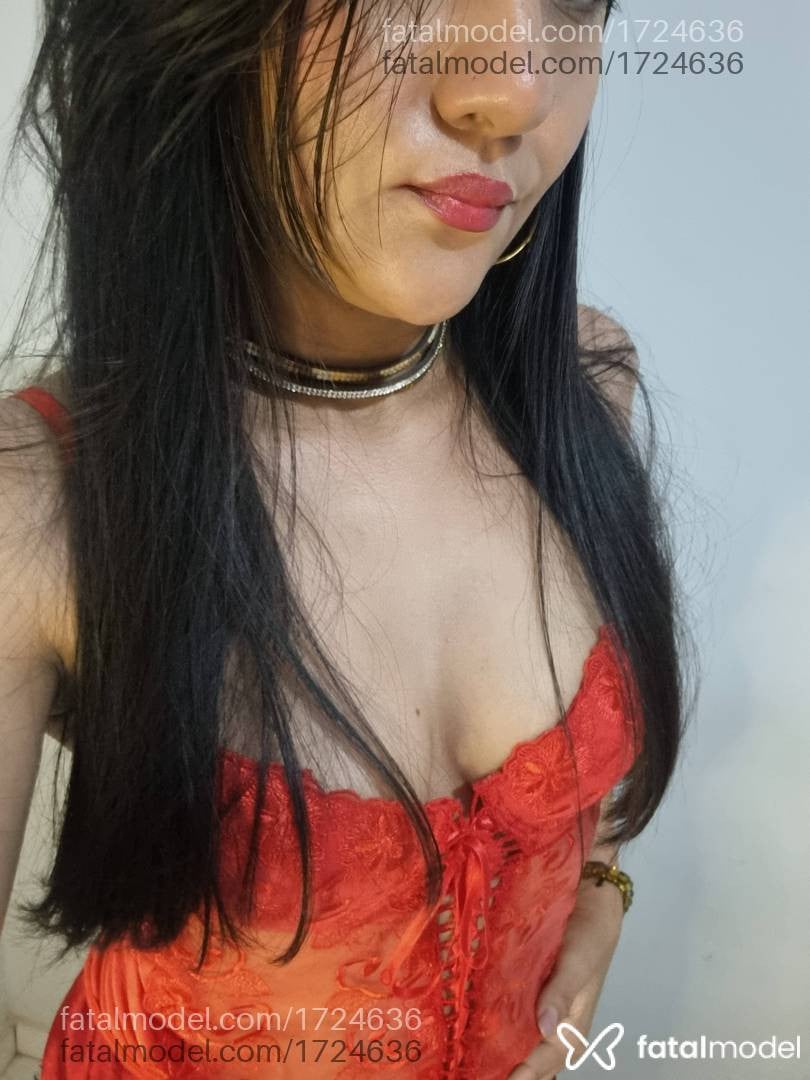 Acompanhante mulher com cabelo castanho de olhos castanhos - Melmiss