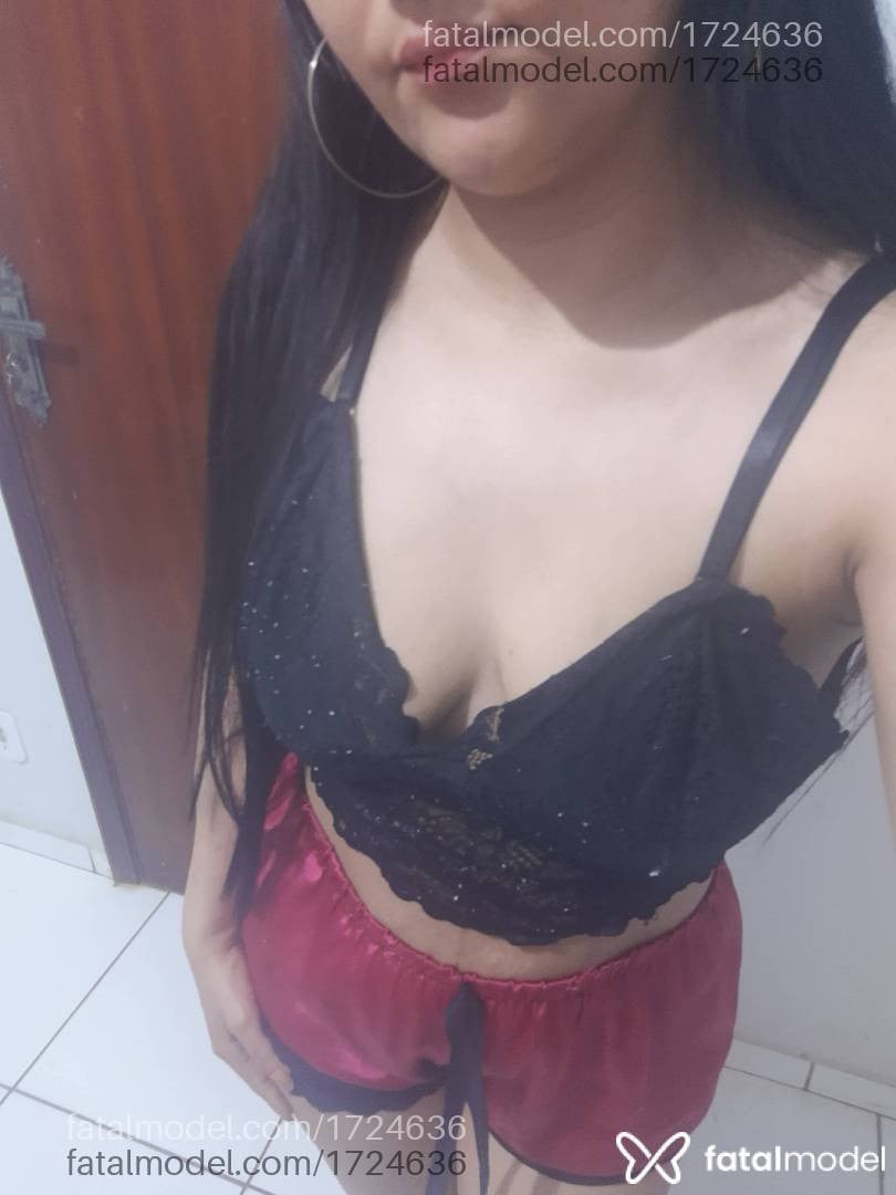Acompanhante mulher com cabelo castanho de olhos castanhos - Melpink