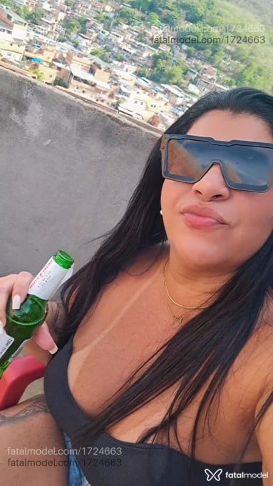 Acompanhante mulher morena (o) de olhos mel em São José dos Campos Acompanhante mulher morena (o) de olhos mel em São José dos Campos - Melissa