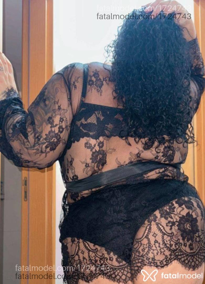 Acompanhante mulher morena (o) de olhos pretos em Serra - Mariana Lopes