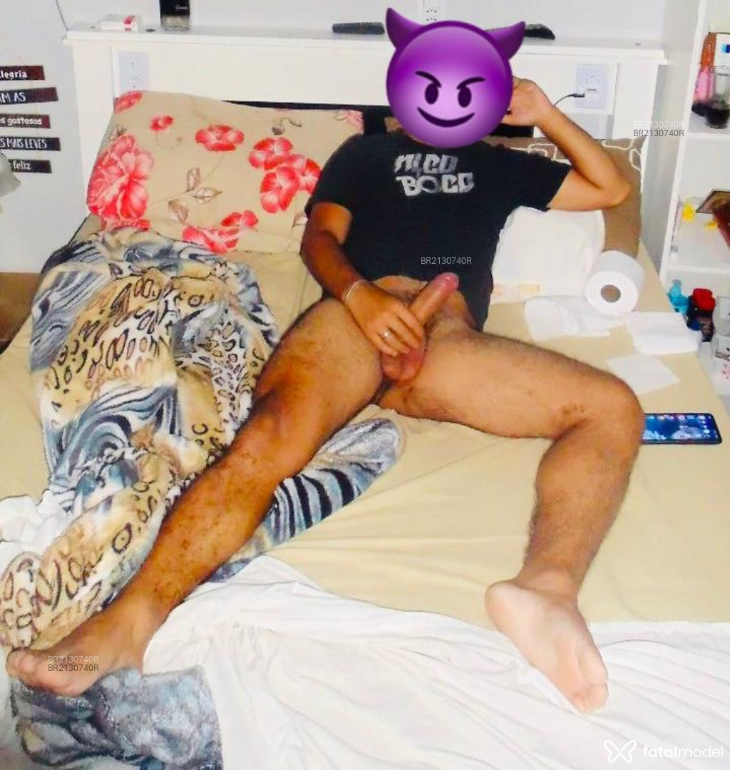 Acompanhante homem morena (o) de olhos castanhos em Porto Alegre - Leonardo
