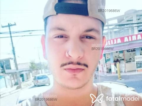 Acompanhante homem loira (o) de olhos castanhos em Rio de Janeiro - Marques