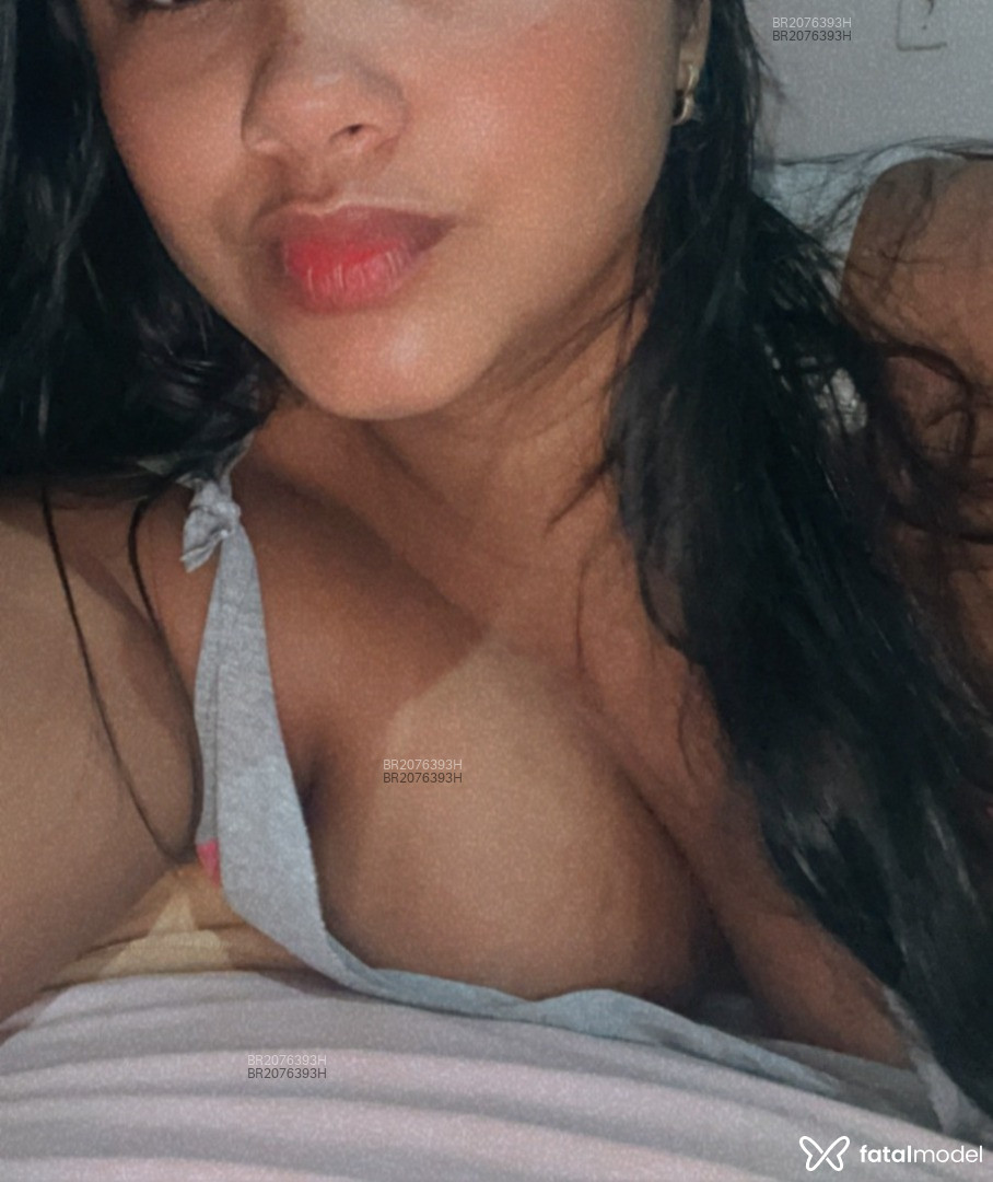 Acompanhante mulher morena (o) de olhos pretos em Virtual Acompanhante mulher morena (o) de olhos pretos em Virtual - Himawari