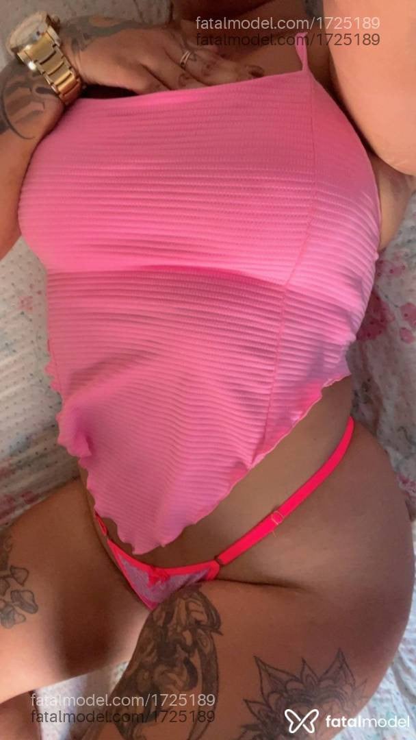 Acompanhante mulher morena (o) de olhos castanhos - Myrella Pacheco Acompanhante mulher morena (o) de olhos castanhos - Myrella Pacheco