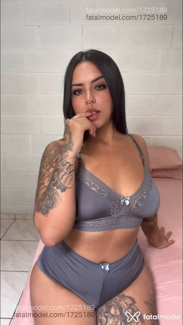 Acompanhante mulher morena (o) de olhos castanhos - Myrella Pacheco