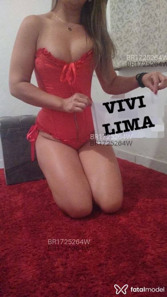 Acompanhante mulher loira (o) de olhos verdes em Lajeado - VIVI LIMA