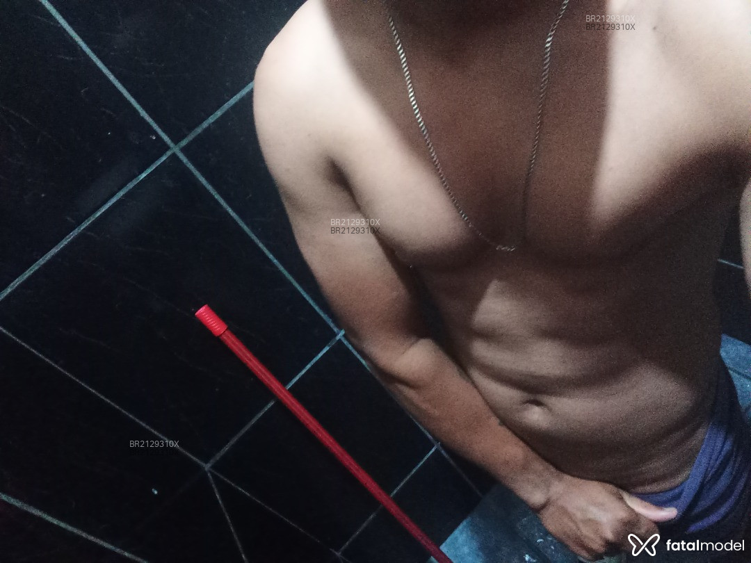 Acompanhante homem morena (o) de olhos castanhos - Gustavo Acompanhante homem morena (o) de olhos castanhos - Gustavo