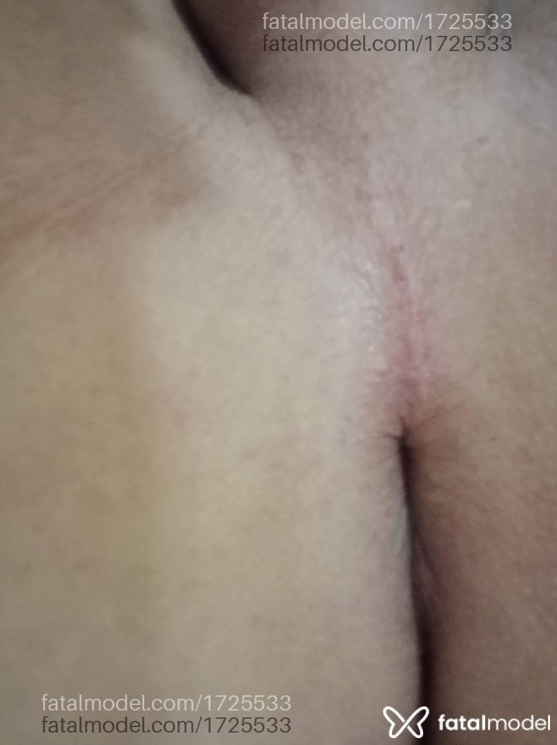 Acompanhante mulher trans com cabelo castanho de olhos castanhos - Taty ketelem