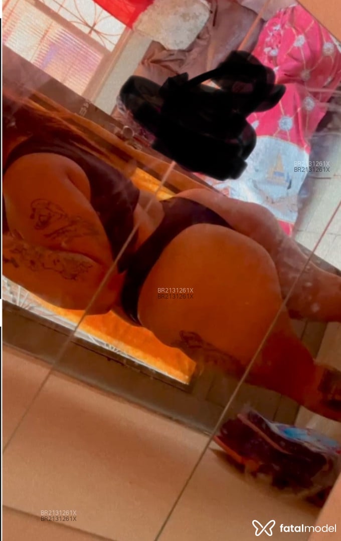 Acompanhante mulher loira (o) de olhos castanhos em Virtual - Tifany