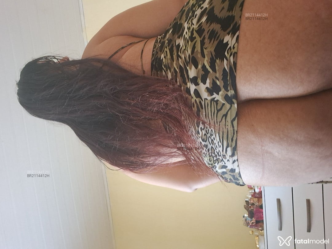 Acompanhante mulher trans ruiva (o) de olhos castanhos em Guarantã do Norte Acompanhante mulher trans ruiva (o) de olhos castanhos em Guarantã do Norte - Tifany