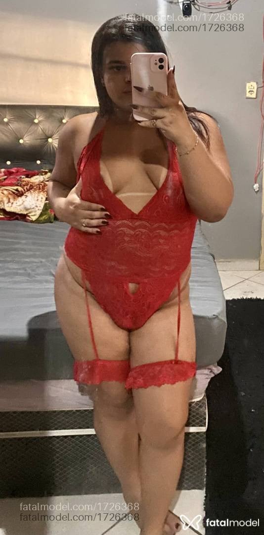 Acompanhante mulher trans com cabelo castanho de olhos castanhos em Volta Redonda - Bianca Duarte