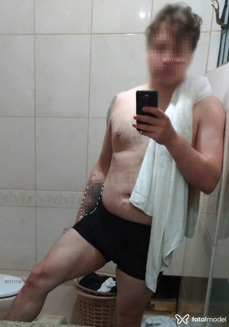 Acompanhante homem com cabelo castanho de olhos mel em Maringá - Daniel