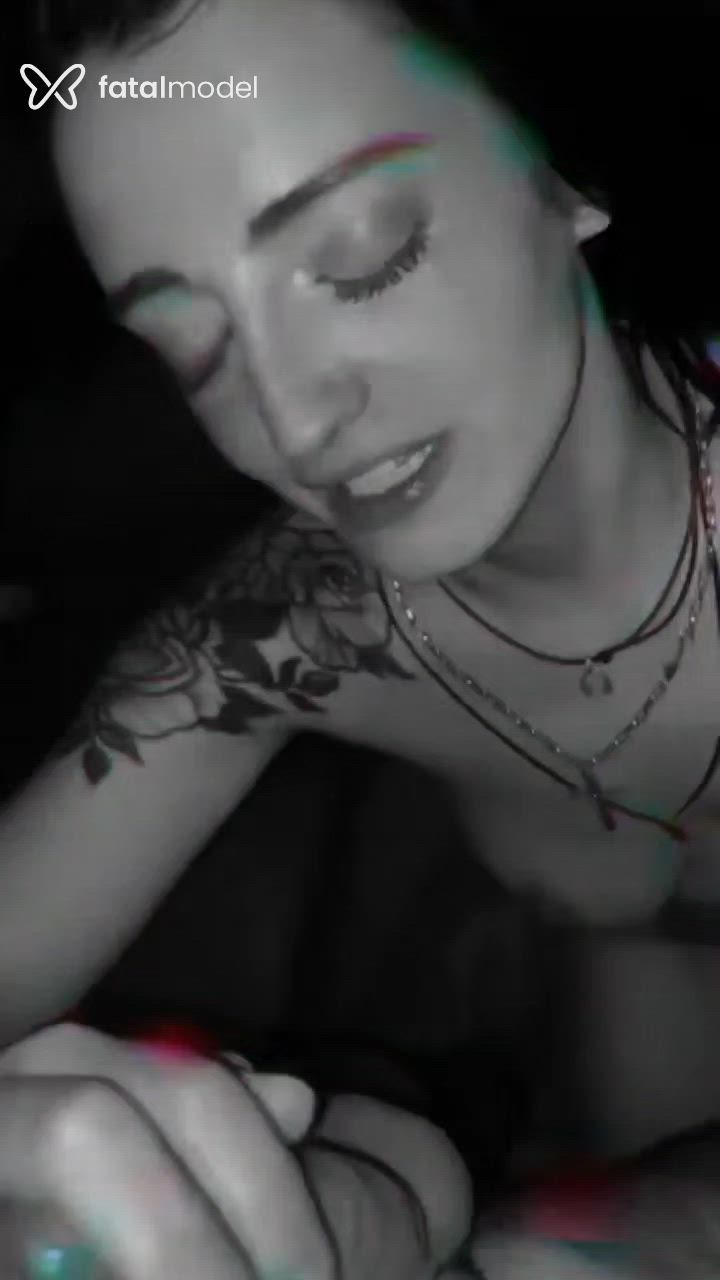 Acompanhante mulher com cabelo castanho de olhos castanhos - Pandora
