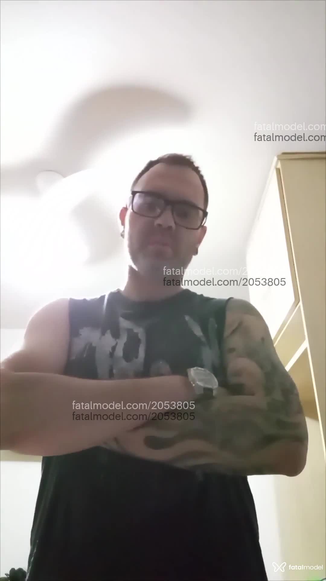 Acompanhante homem com cabelo castanho de olhos verdes em Porto Alegre - Andrés