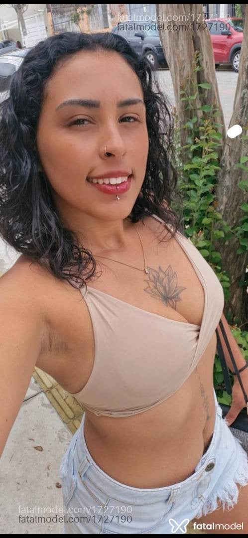 Acompanhante mulher morena (o) de olhos pretos em Varginha Acompanhante mulher morena (o) de olhos pretos em Varginha - Bianca