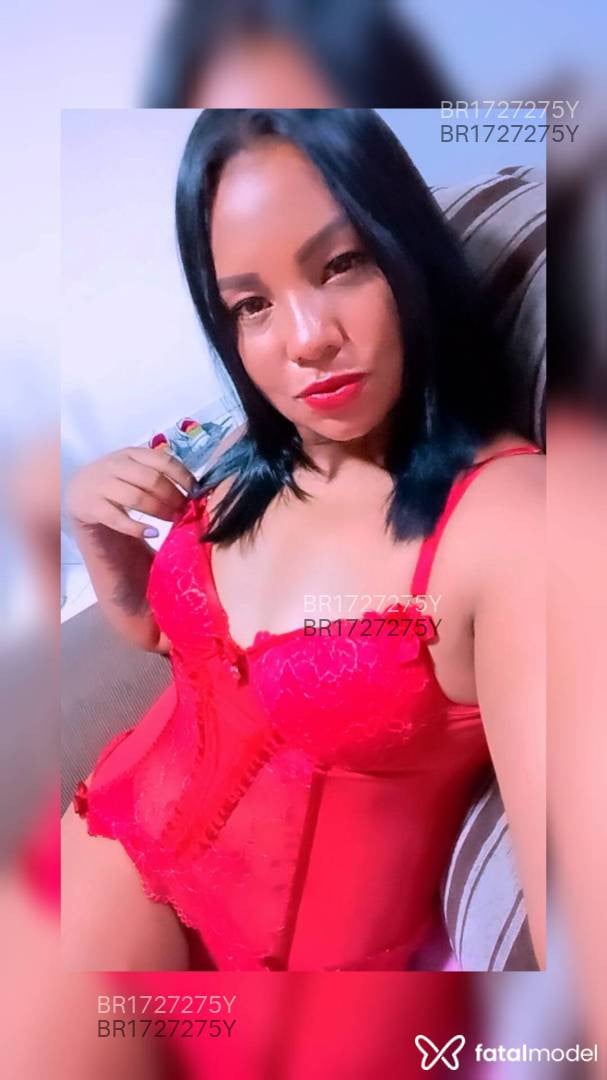 Acompanhante mulher morena (o) de olhos pretos em Campos Novos Acompanhante mulher morena (o) de olhos pretos em Campos Novos - Angélica Silva