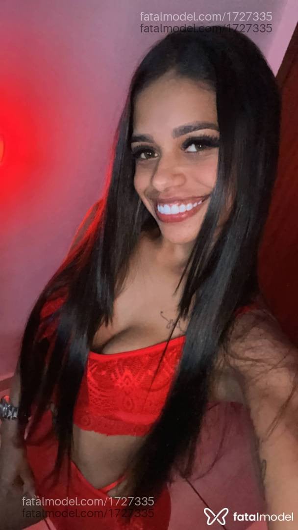 Acompanhante mulher morena (o) de olhos verdes - Laryssinha