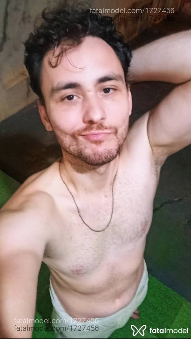 Acompanhante homem morena (o) de olhos castanhos - Luke Acompanhante homem morena (o) de olhos castanhos - Luke