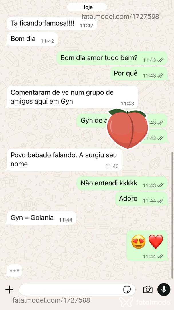 Acompanhante mulher loira (o) de olhos azuis - MAYALOIRA