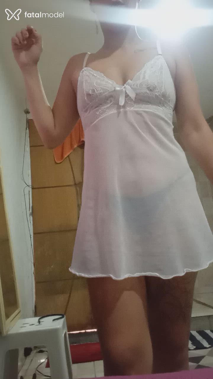 Acompanhante mulher morena (o) de olhos mel - Julia